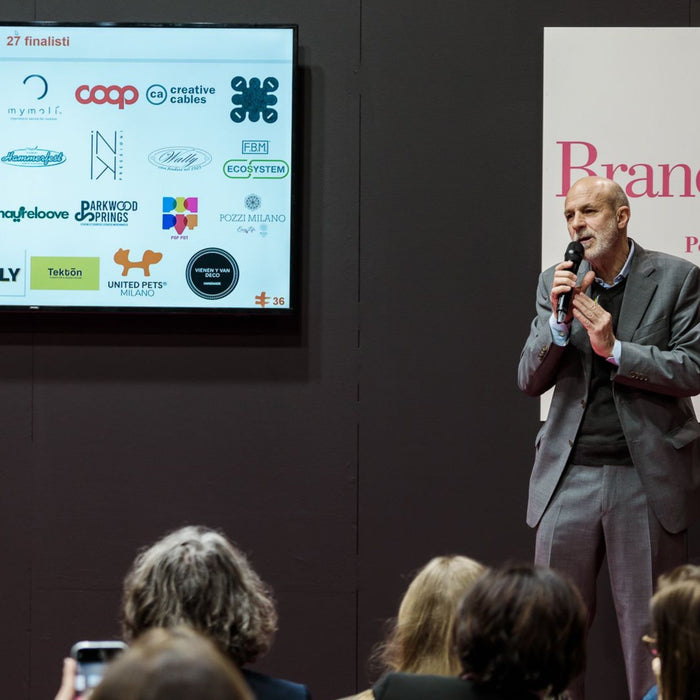 Reclaimed Floor Lamp: Finalist of the Ki-LIFE Sustainable Award